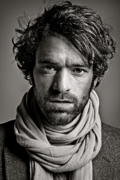 Romain Duris: El rostro melancólico del cine francés contemporáneo