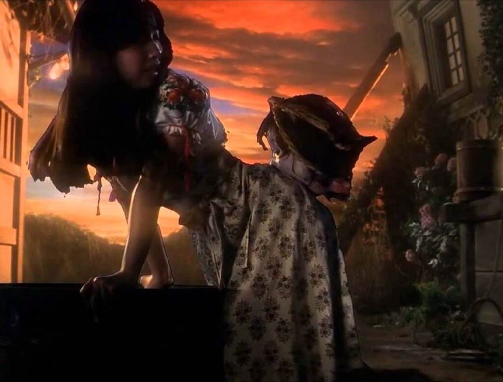 Ver Hausu (House, 1977)