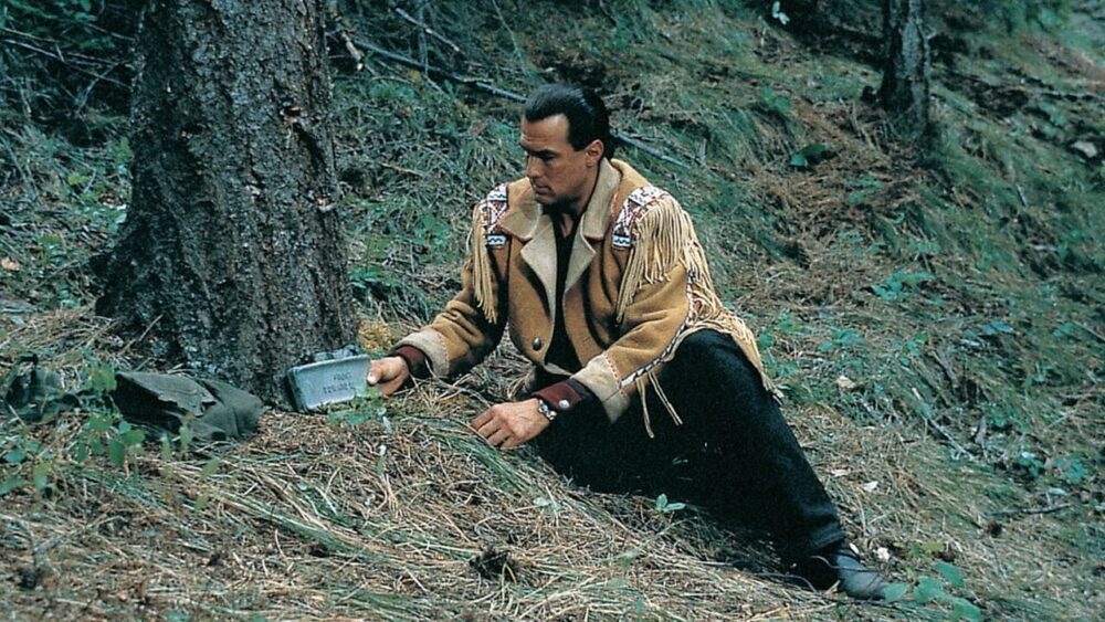 Steven Seagal y la furia ecológica de «En tierra peligrosa» (1994): un film que incomodó a las altas esferas de poder