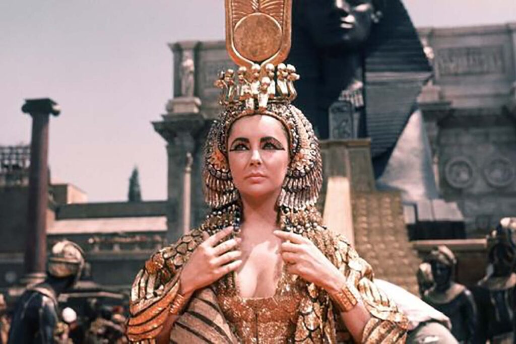 Cleopatra-cine-1-1024x683 Los mejores decorados o diseños de producción en la historia del cine